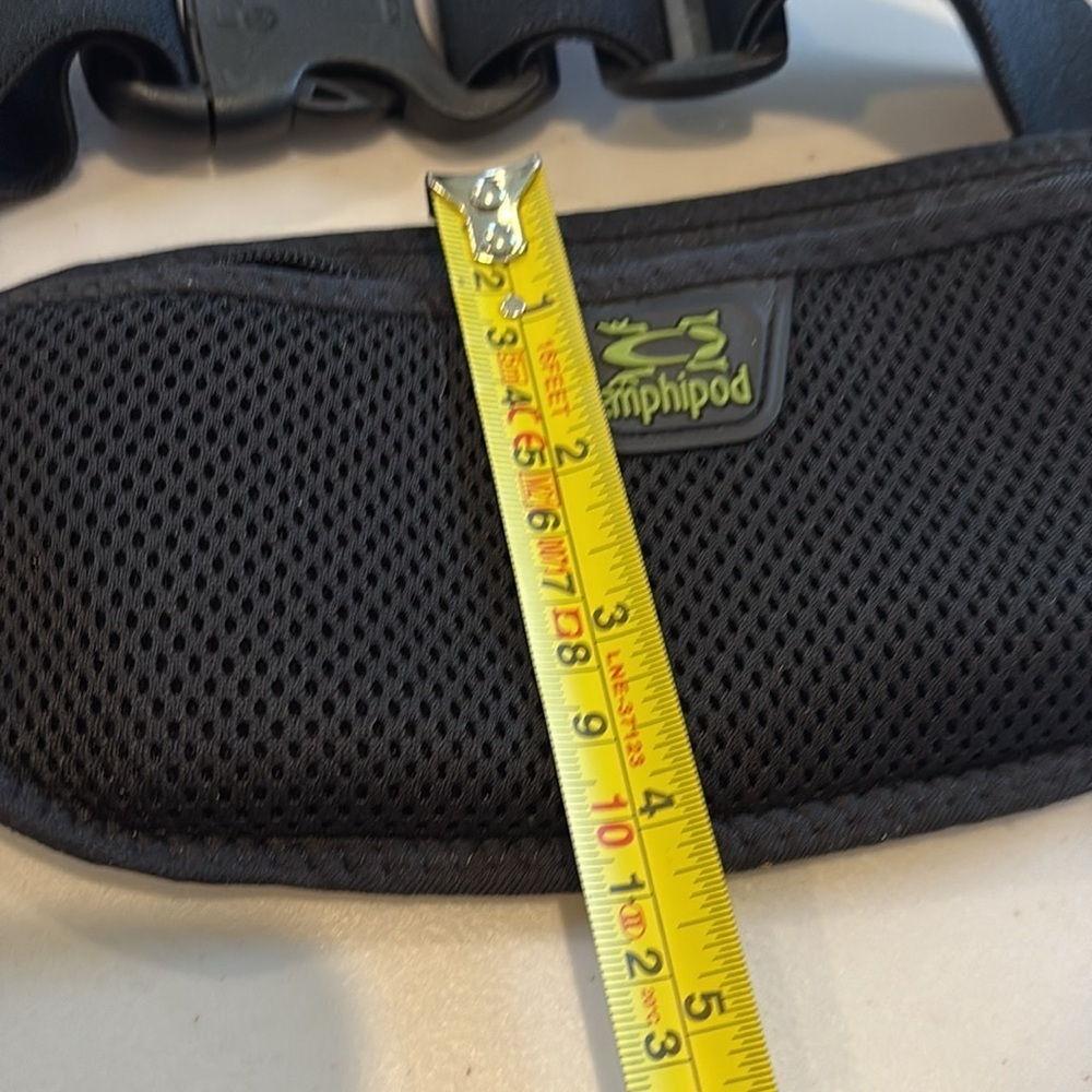 Amphipod Black Running Belt. Unisex - Picture 12 of 12
